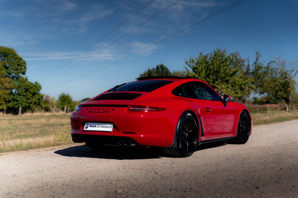 Porsche 991 Carrera GTS