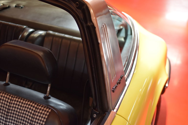 Porsche 911 T
