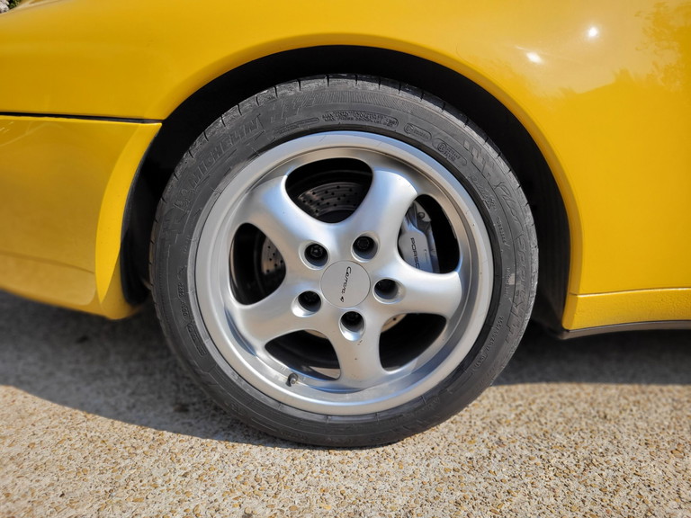Porsche 993 Carrera 4