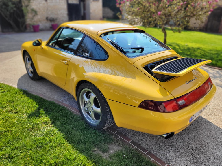 Porsche 993 Carrera 4