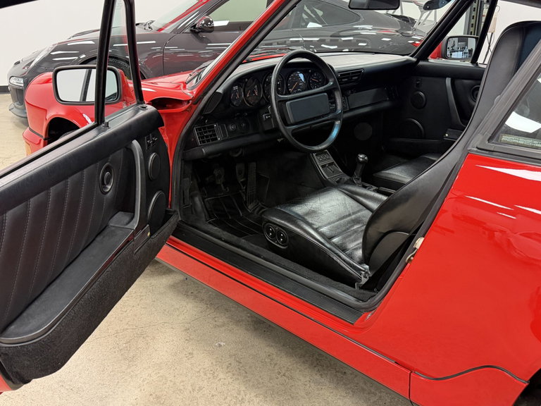Porsche 964 Carrera 4