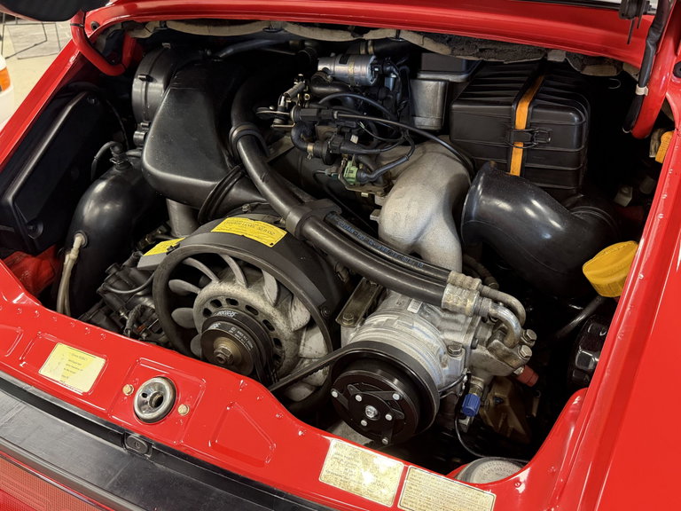 Porsche 964 Carrera 4