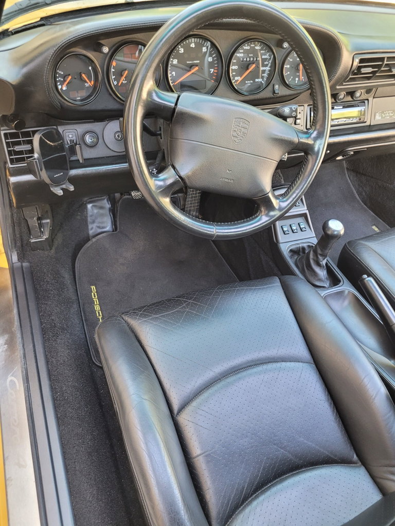 Porsche 993 Carrera 4