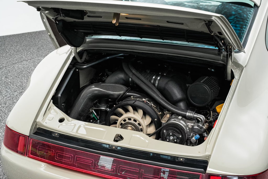 Porsche 911 STROSEK Mega 30