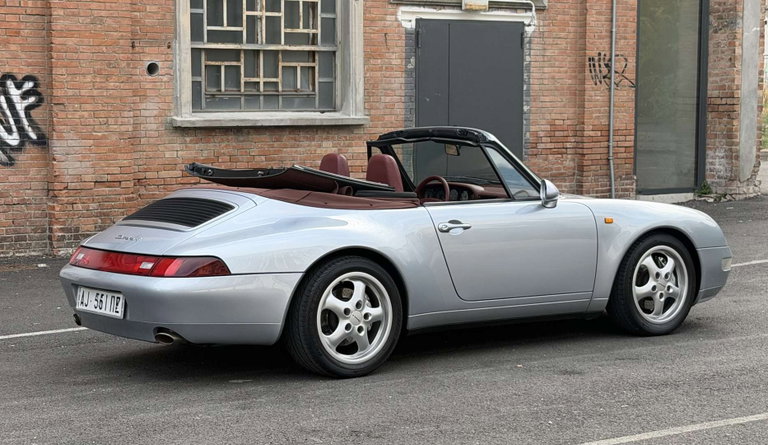 Porsche 993 Carrera 4
