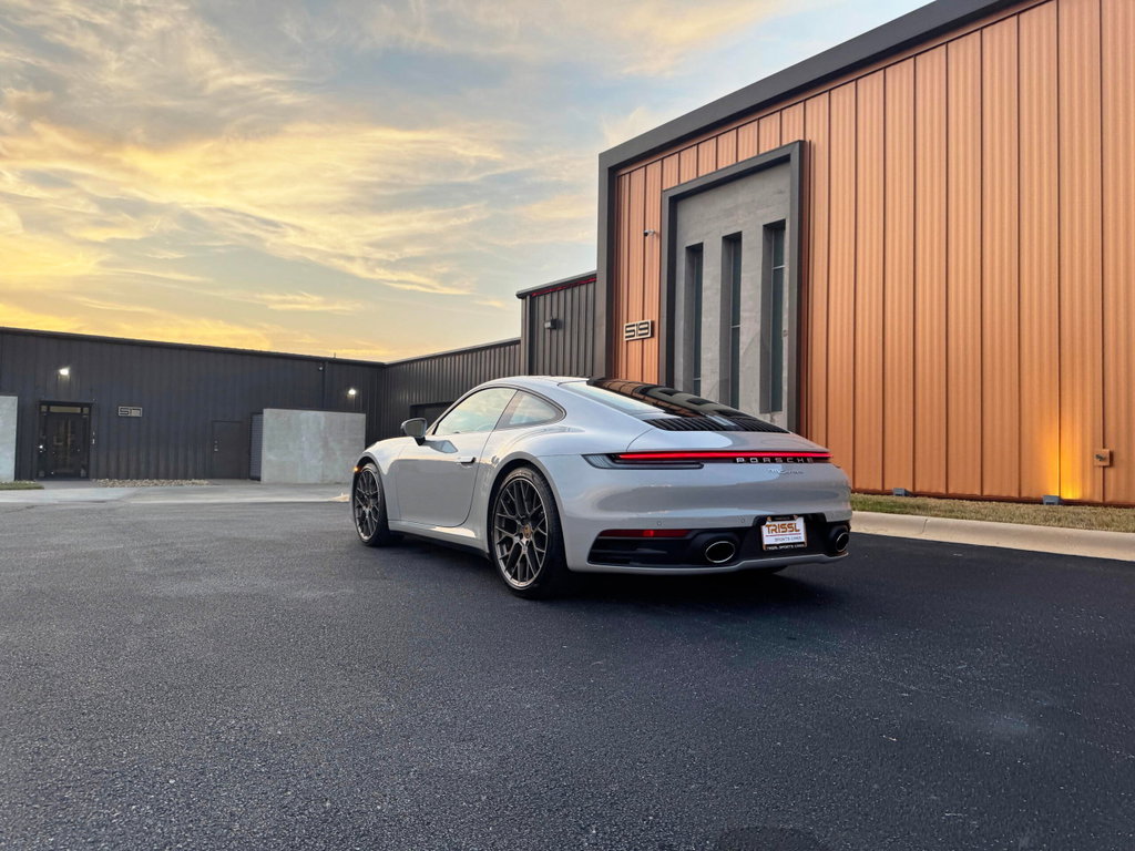 Porsche 992 Carrera