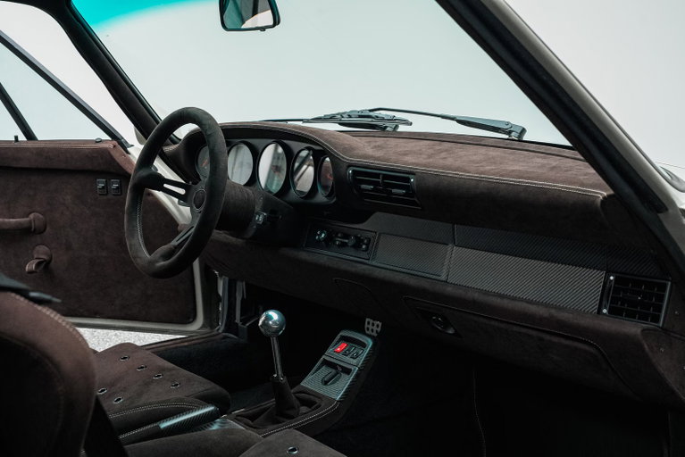 Porsche 911 STROSEK Mega 30