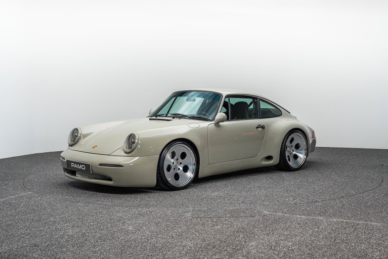 Porsche 911 STROSEK Mega 30