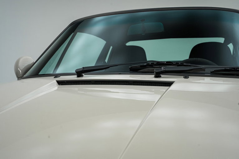 Porsche 911 STROSEK Mega 30