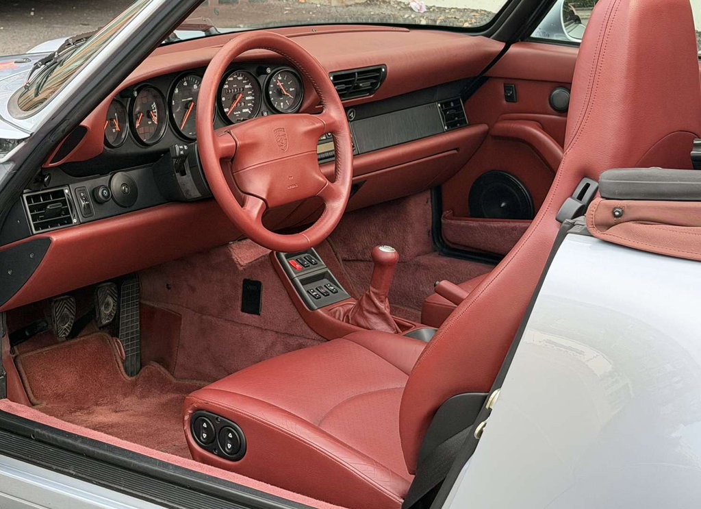 Porsche 993 Carrera 4