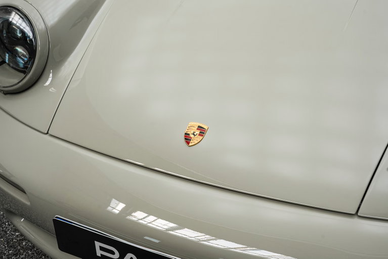 Porsche 911 STROSEK Mega 30