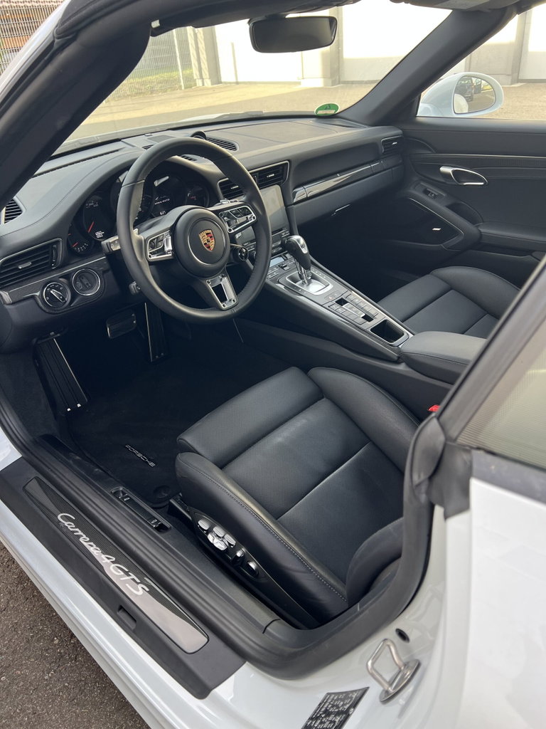 Porsche 991.2 Carrera 4 GTS