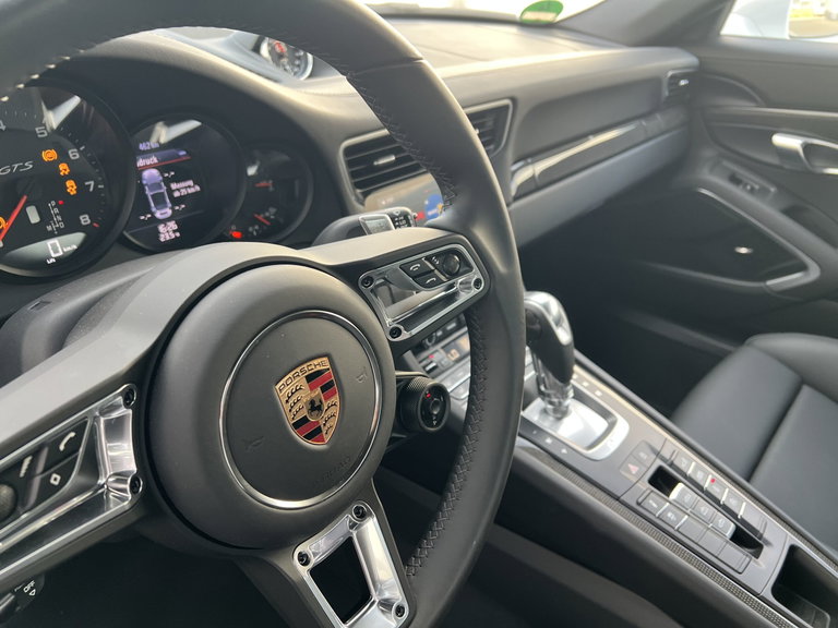 Porsche 991.2 Carrera 4 GTS