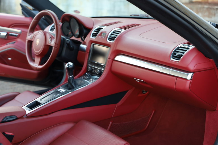 Porsche 981 Cayman S