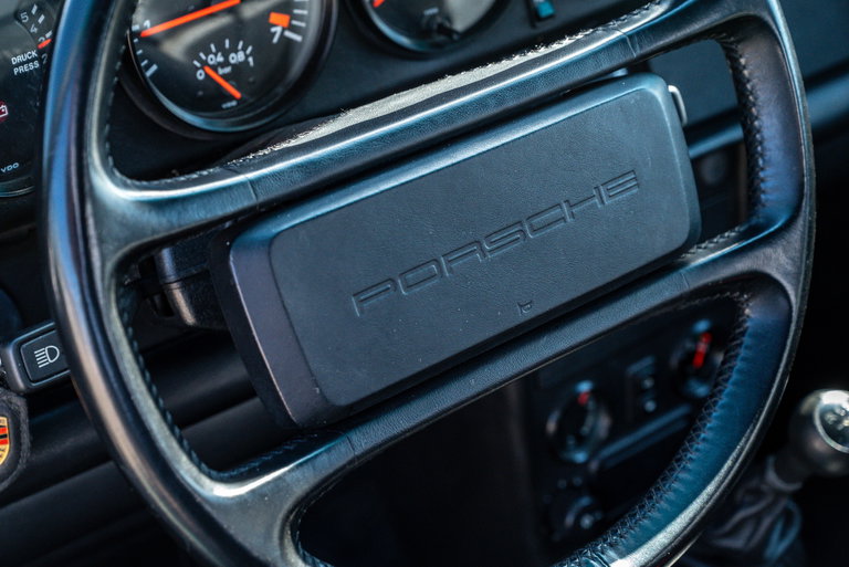 Porsche 911 Turbo 3.3