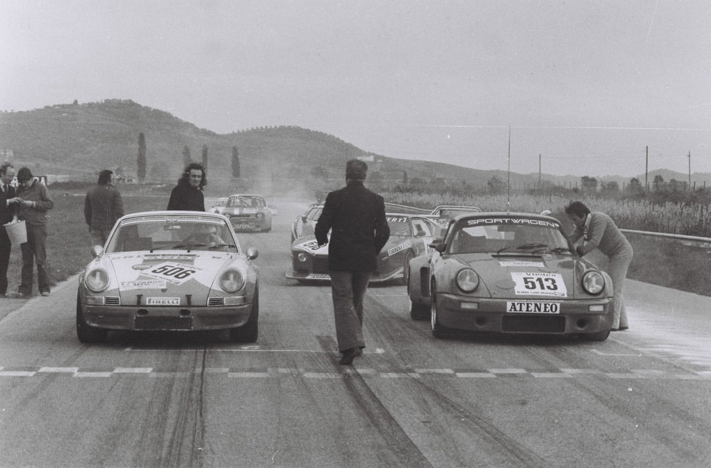 Porsche 911 ST