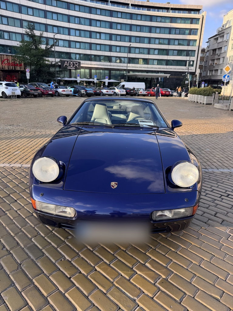 Porsche 928 GTS
