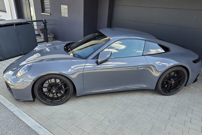 Porsche 992.2 Carrera GTS