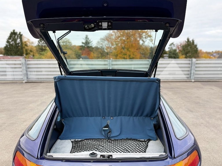 Porsche 928 GTS