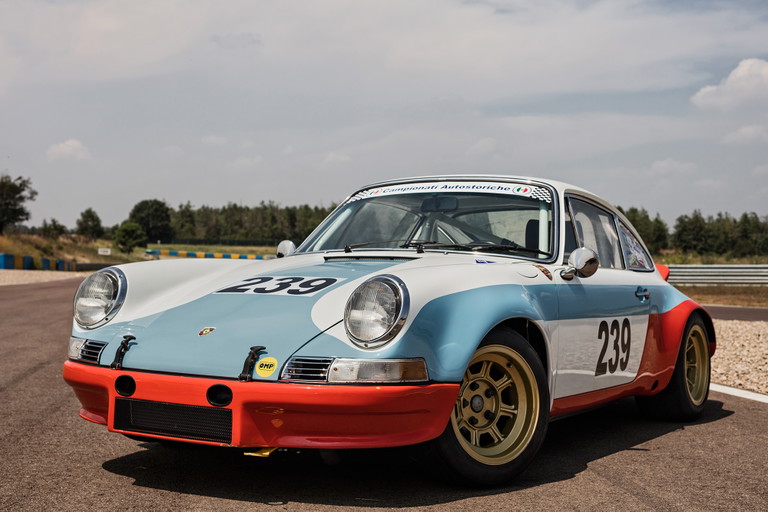 Porsche 911 ST