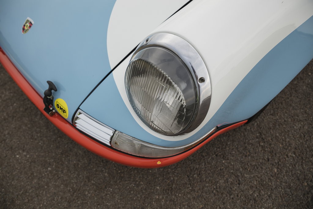 Porsche 911 ST