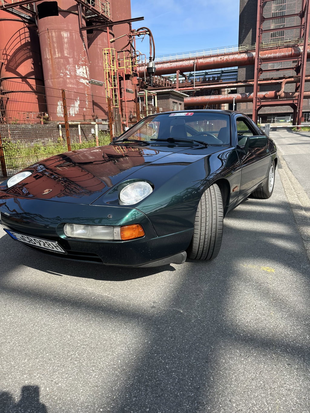 Porsche 928 S4