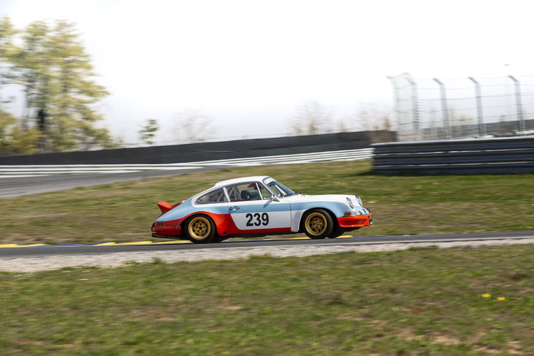 Porsche 911 ST