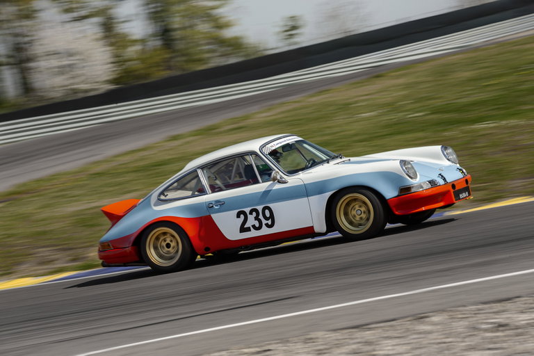 Porsche 911 ST