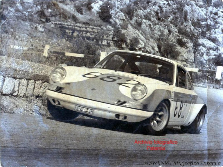Porsche 911 ST