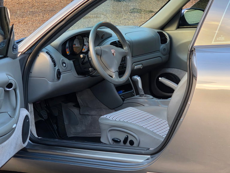 Porsche 996.2 Carrera