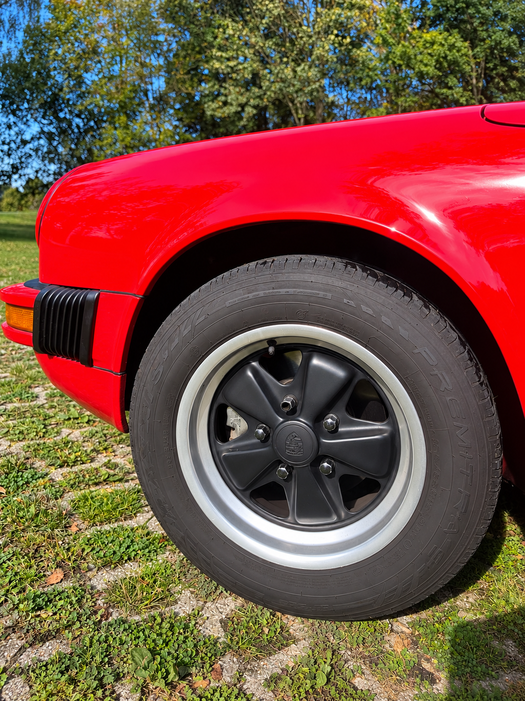 Porsche 911 Carrera 3.2