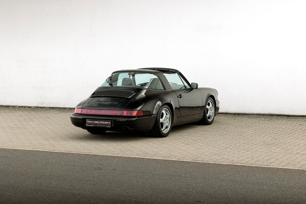 Porsche 964 Carrera 4
