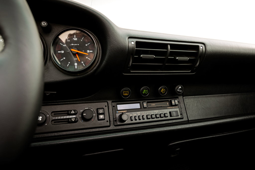 Porsche 964 Carrera 4