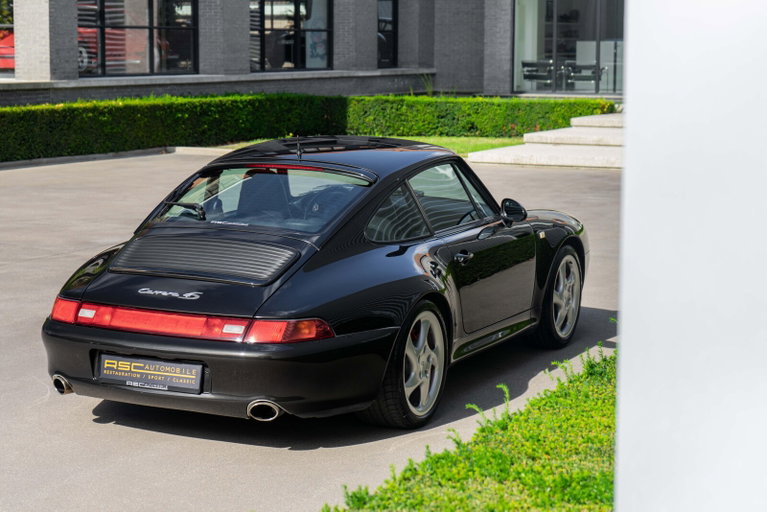 Porsche 993 Carrera 4S