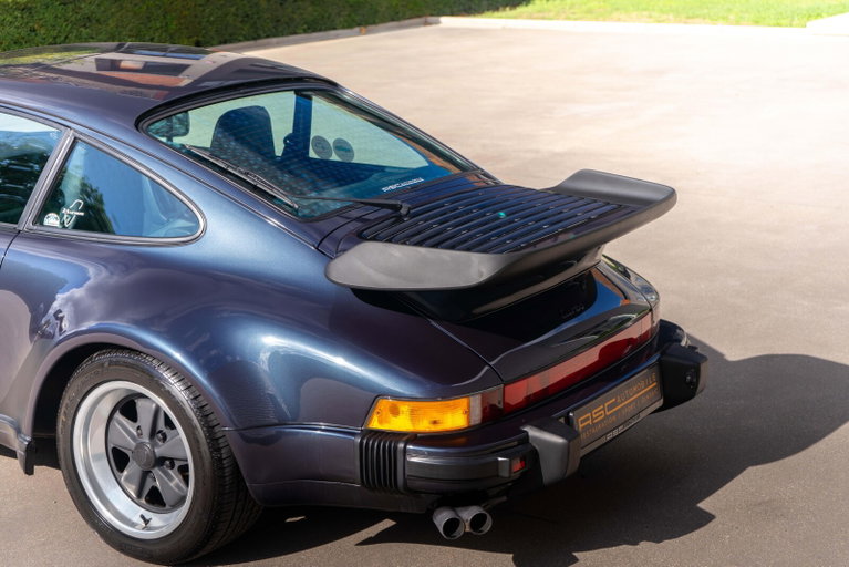 Porsche 911 Turbo 3.3