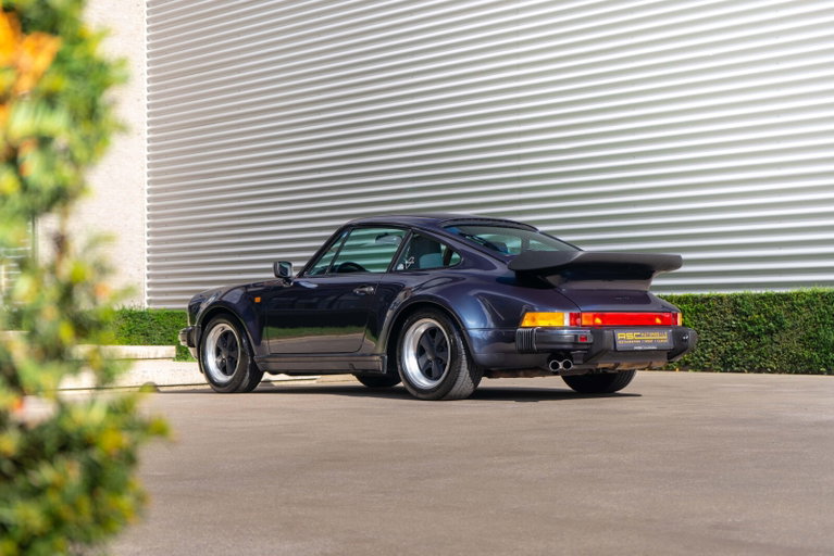 Porsche 911 Turbo 3.3