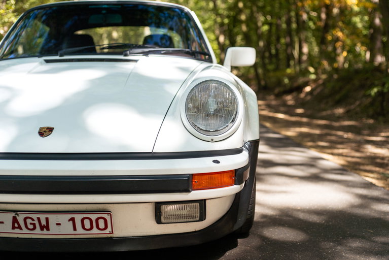 Porsche 911 Turbo 3.3 (US)