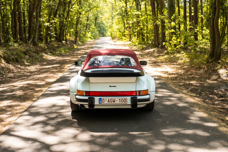 Porsche 911 Turbo 3.3 (US)