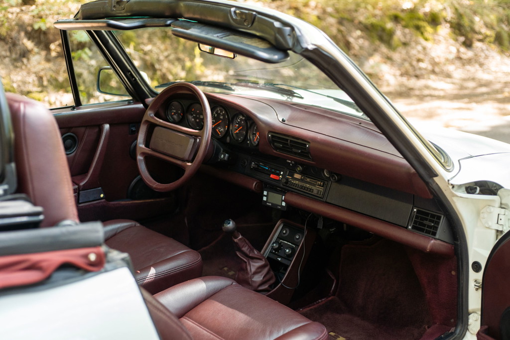 Porsche 911 Turbo 3.3 (US)