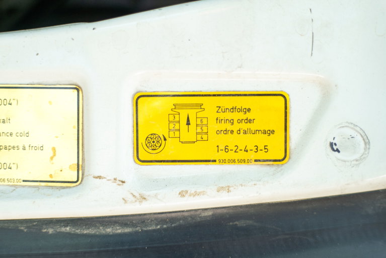 Porsche 911 Turbo 3.3 (US)