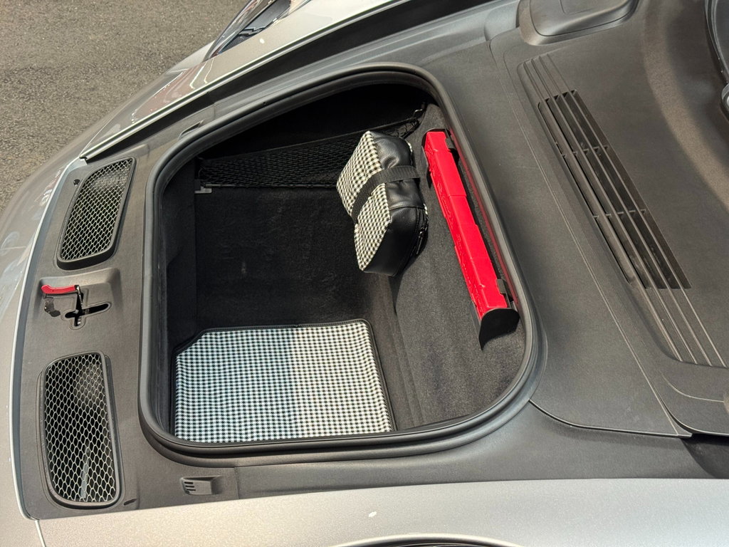Porsche 992 GT3 Touring