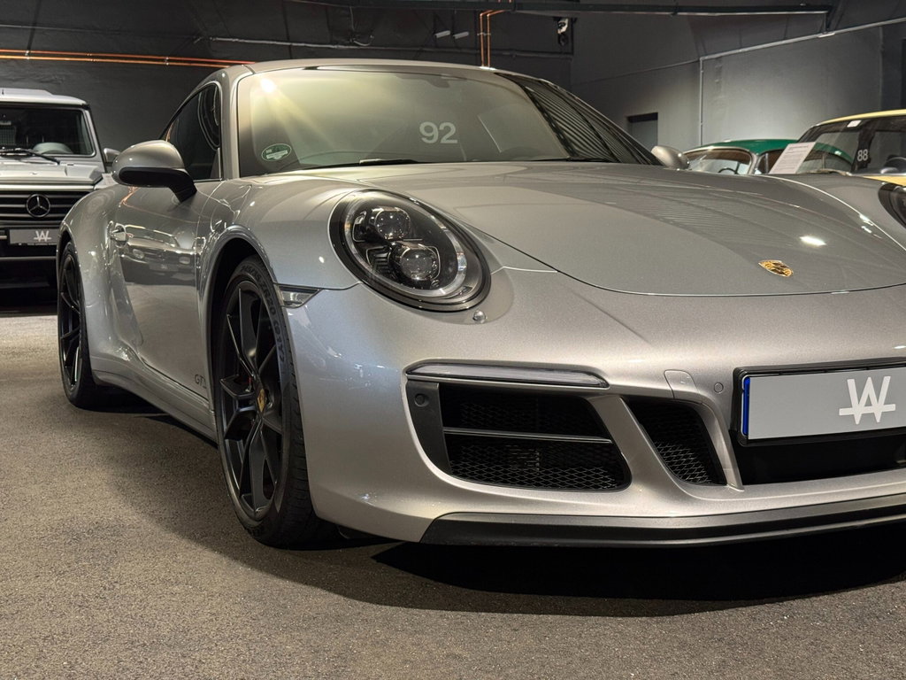 Porsche 991.2 Carrera 4 GTS