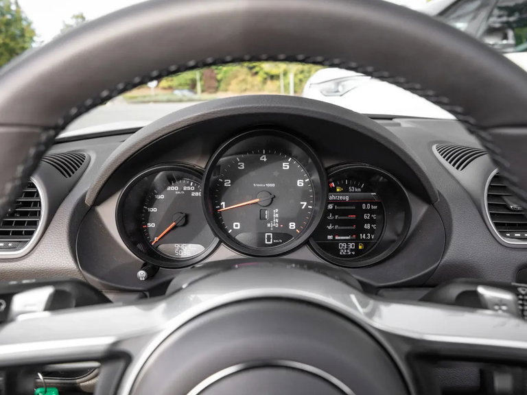 Porsche 718 Boxster