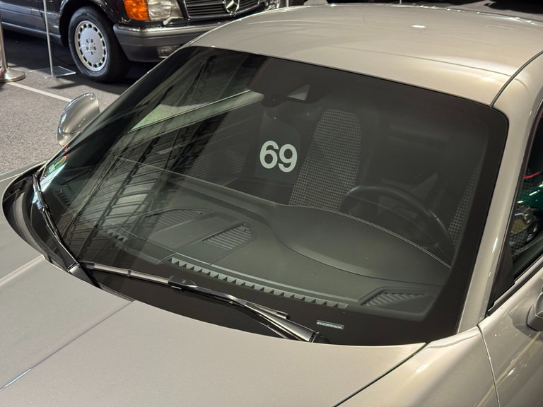 Porsche 992 GT3 Touring