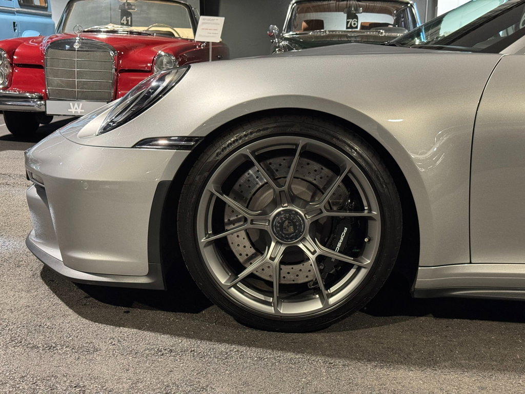 Porsche 992 GT3 Touring
