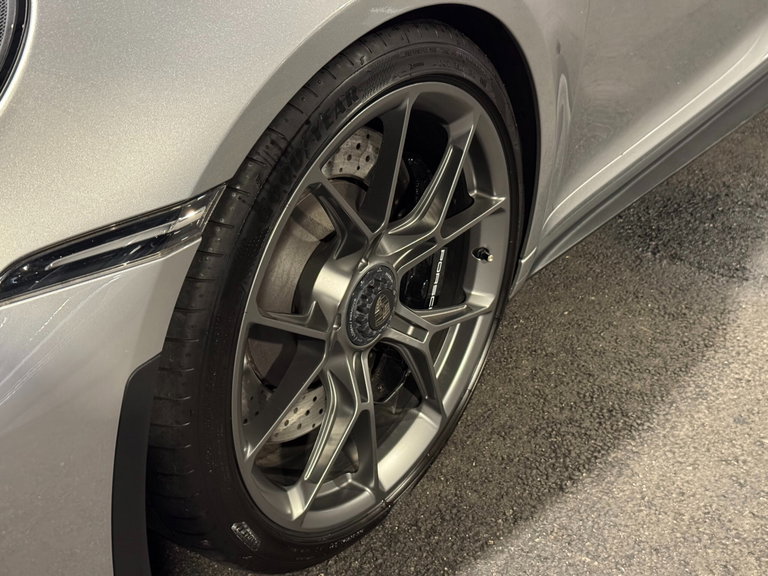 Porsche 992 GT3 Touring