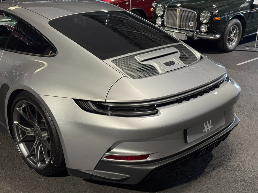 Porsche 992 GT3 Touring