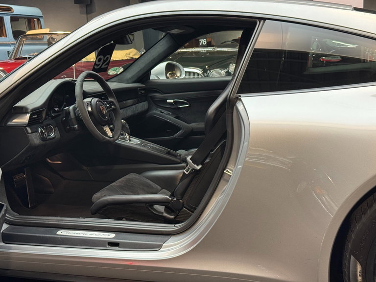 Porsche 991.2 Carrera 4 GTS