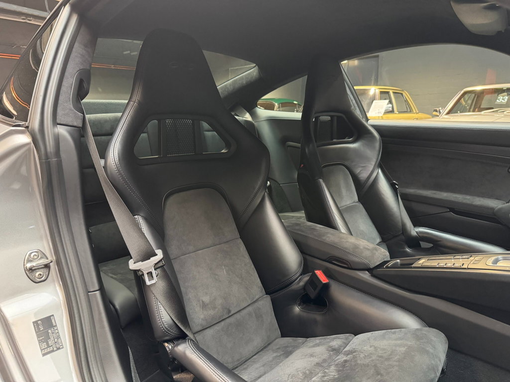 Porsche 991.2 Carrera 4 GTS