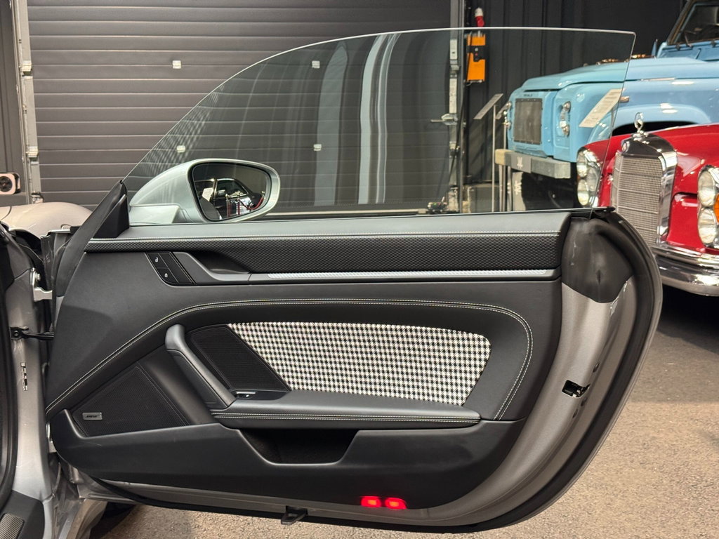 Porsche 992 GT3 Touring